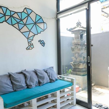 The Ruum Hostel Canggu Esterno foto