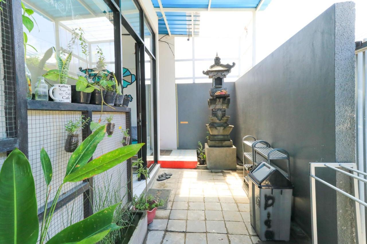 The Ruum Hostel Canggu Esterno foto